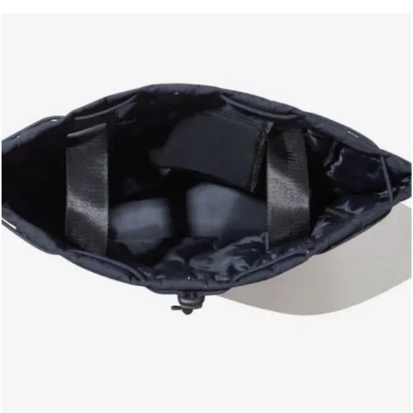 BEYOND YOGA CONVERTIBLE BACKPACK - Picture 6 of 6